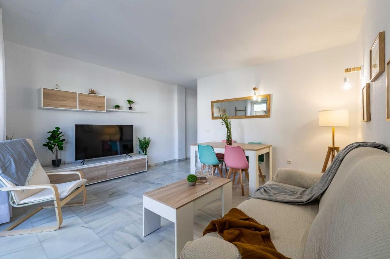 Fuengirola Los Boliches Paseo Maritimo Rey De Espana Esquina Lope De Vega 1 Dormitorio Mas Sofa Cama Salon Mas Cama Supletoria Bagian luar foto