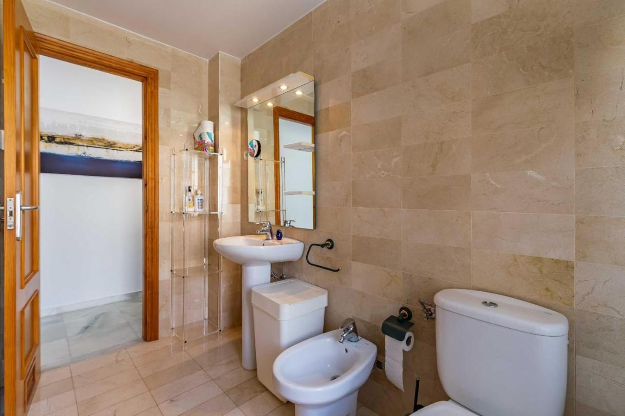 Fuengirola Los Boliches Paseo Maritimo Rey De Espana Esquina Lope De Vega 1 Dormitorio Mas Sofa Cama Salon Mas Cama Supletoria Bagian luar foto