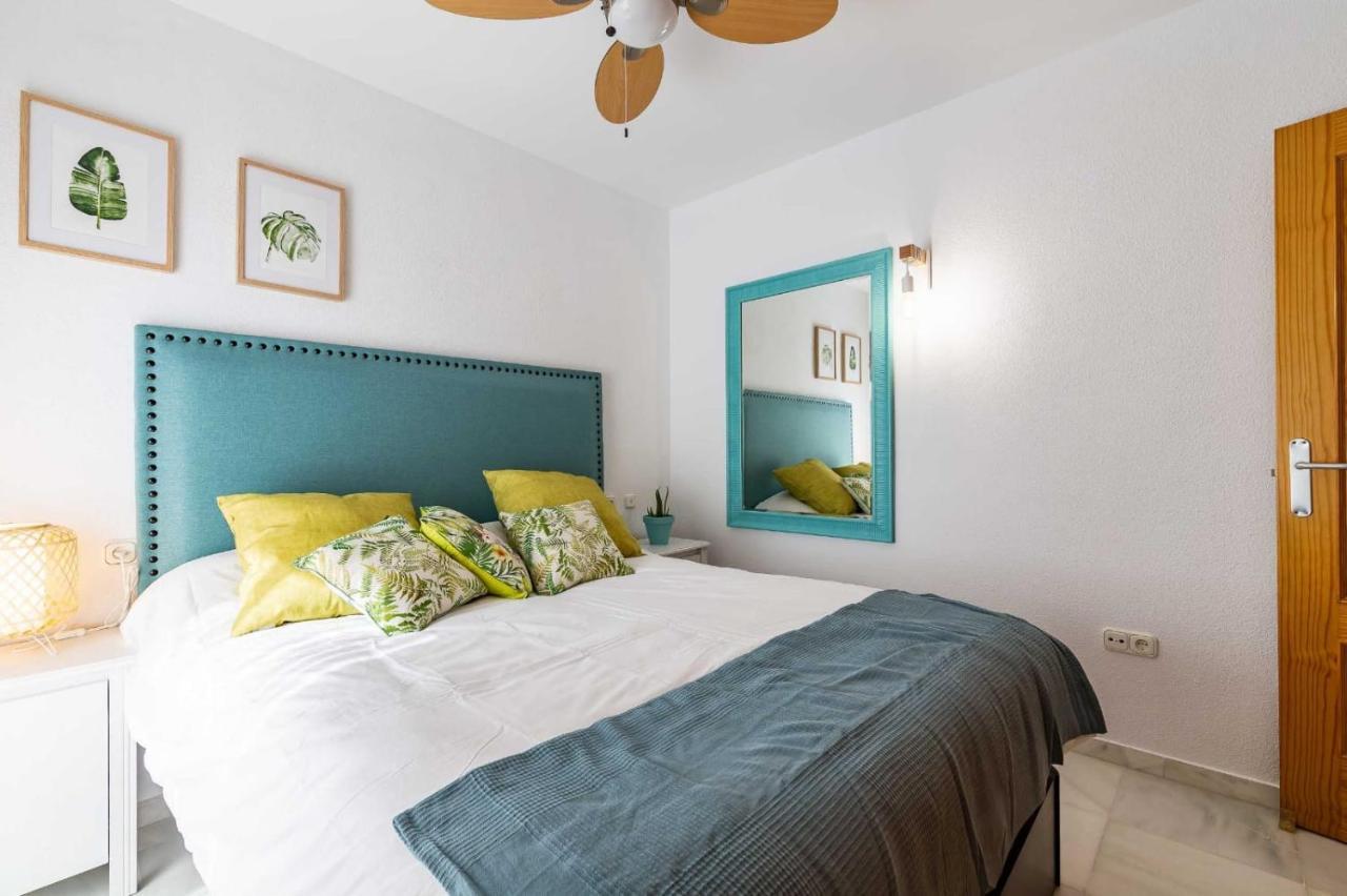 Fuengirola Los Boliches Paseo Maritimo Rey De Espana Esquina Lope De Vega 1 Dormitorio Mas Sofa Cama Salon Mas Cama Supletoria Bagian luar foto